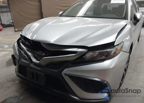 2022 Toyota Camry Se z USA, uszkodzony, nr VIN 4T1G11AK0NU669365